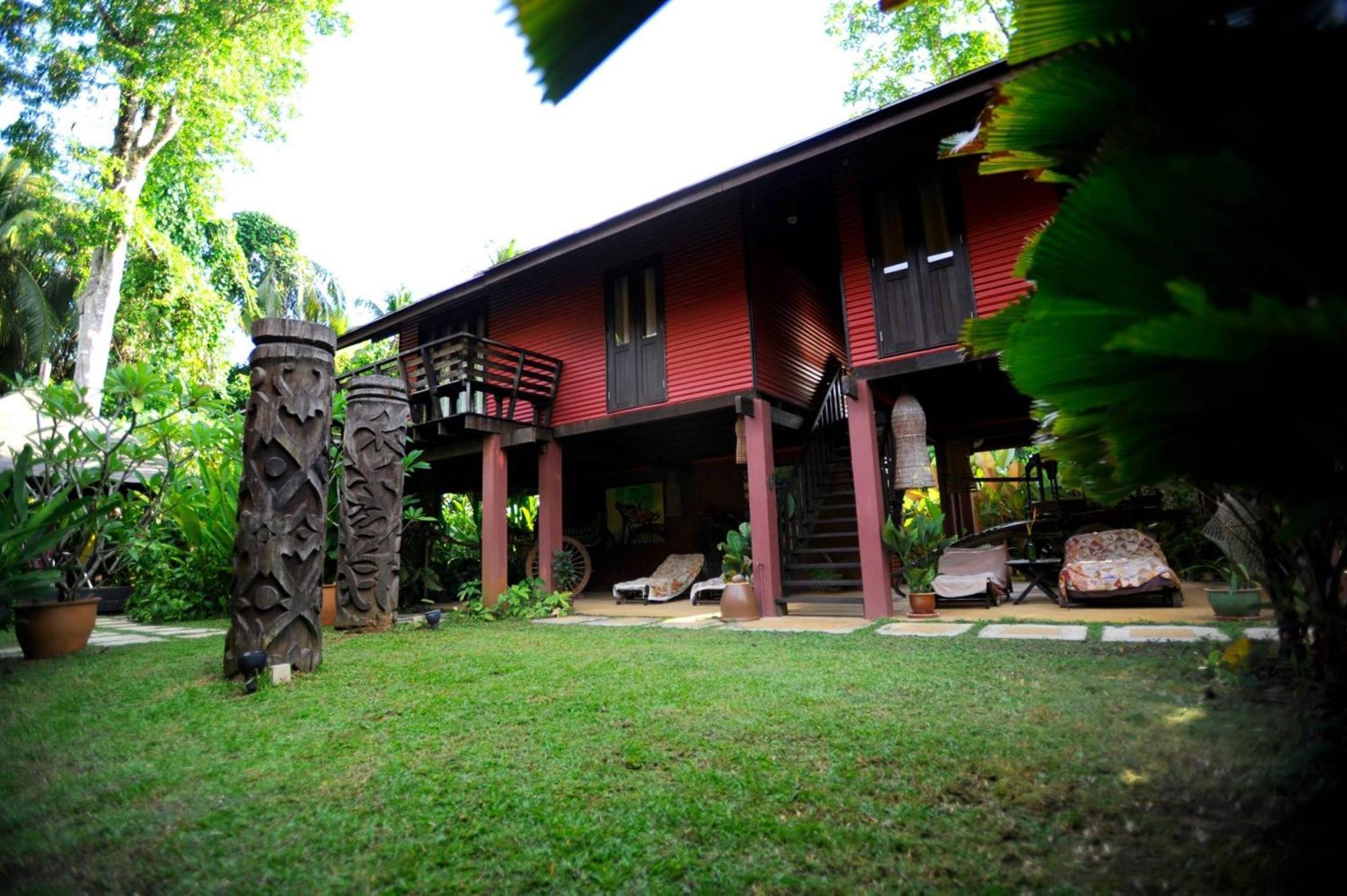 The Village House Santubong Εξωτερικό φωτογραφία