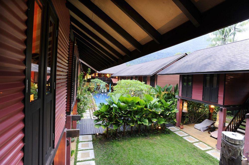 The Village House Santubong Εξωτερικό φωτογραφία